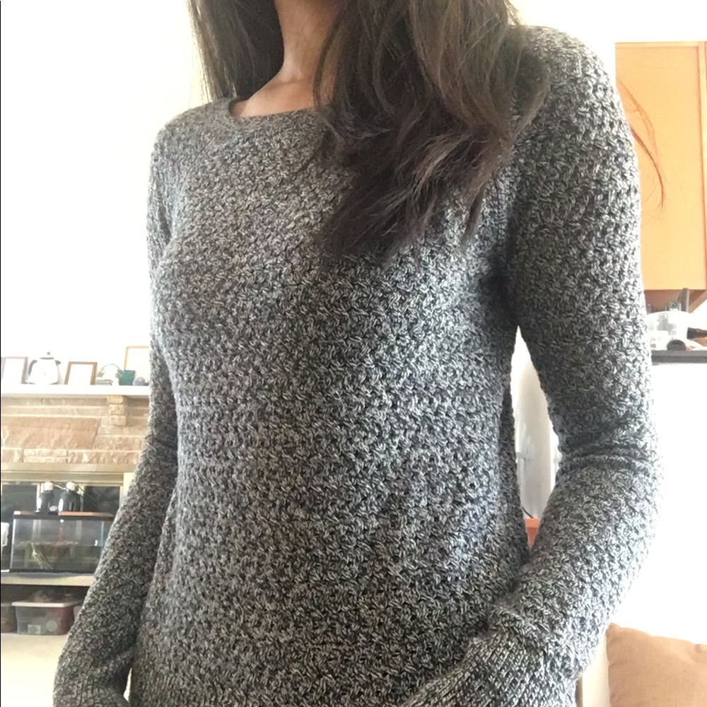 American Eagle sweater